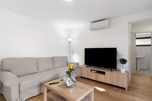 TV - Vacation Home 'Suite Deluxe Puerto Rico 11' with Shared Pool and Wi-Fi (Puerto Rico)