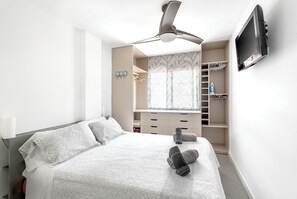 2 quartos, ferros/tábuas de passar roupa, Wi-Fi de cortesia