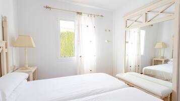 3 soverom, strykejern/-brett, wi-fi (inkludert) og sengetøy