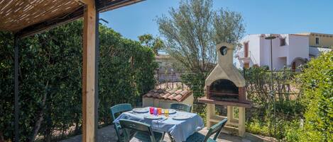 屋外ダイニングエリア