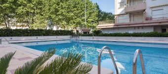 Apartment "Jardín X" close to the Sea with Shared Pool & Wi-Fi