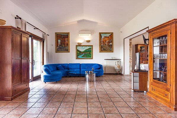 تلفزيون، مدفأة