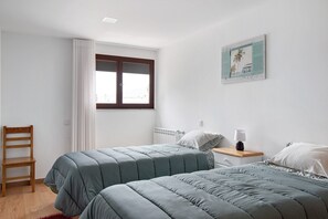 2 Schlafzimmer, Bügeleisen/Bügelbrett, kostenloses WLAN, Bettwäsche