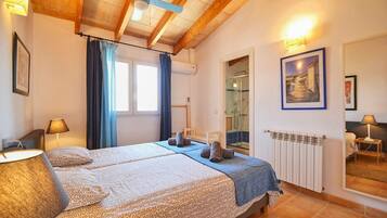 3 habitaciones, tabla de planchar con plancha y wifi gratis