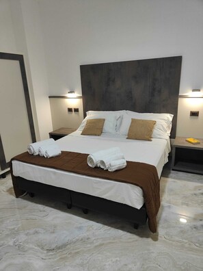 Comfort Double or Twin Room | Egyptian cotton sheets, premium bedding, pillowtop beds, minibar - HOTEL EBOLI (Eboli)