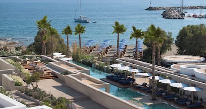 Avant Mar Paros