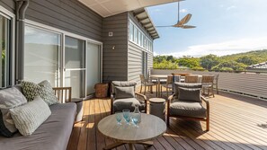 Outdoor dining - 5 on Coast @ Boomerang Beach (Boomerang Beach)