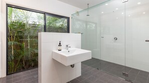 Dusche, Haartrockner
