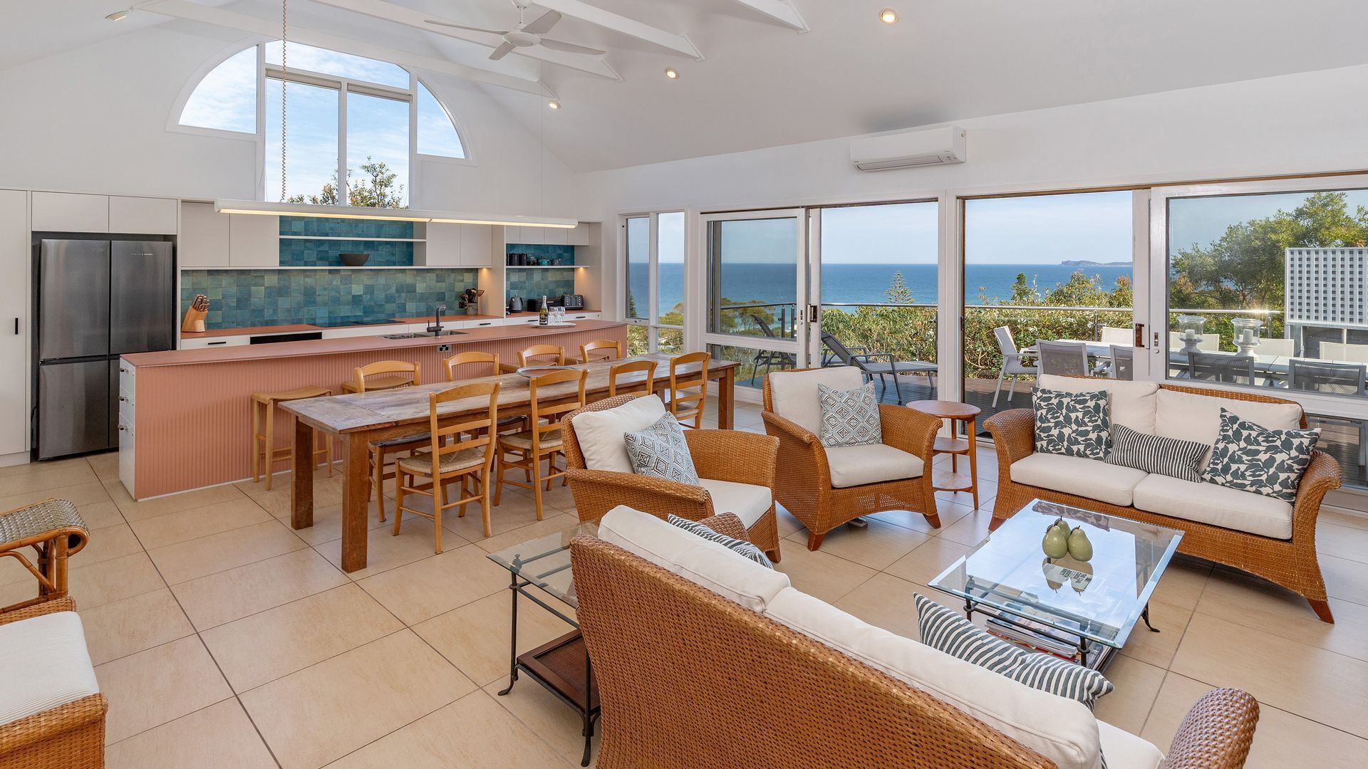 تلفزيون، مدفأة