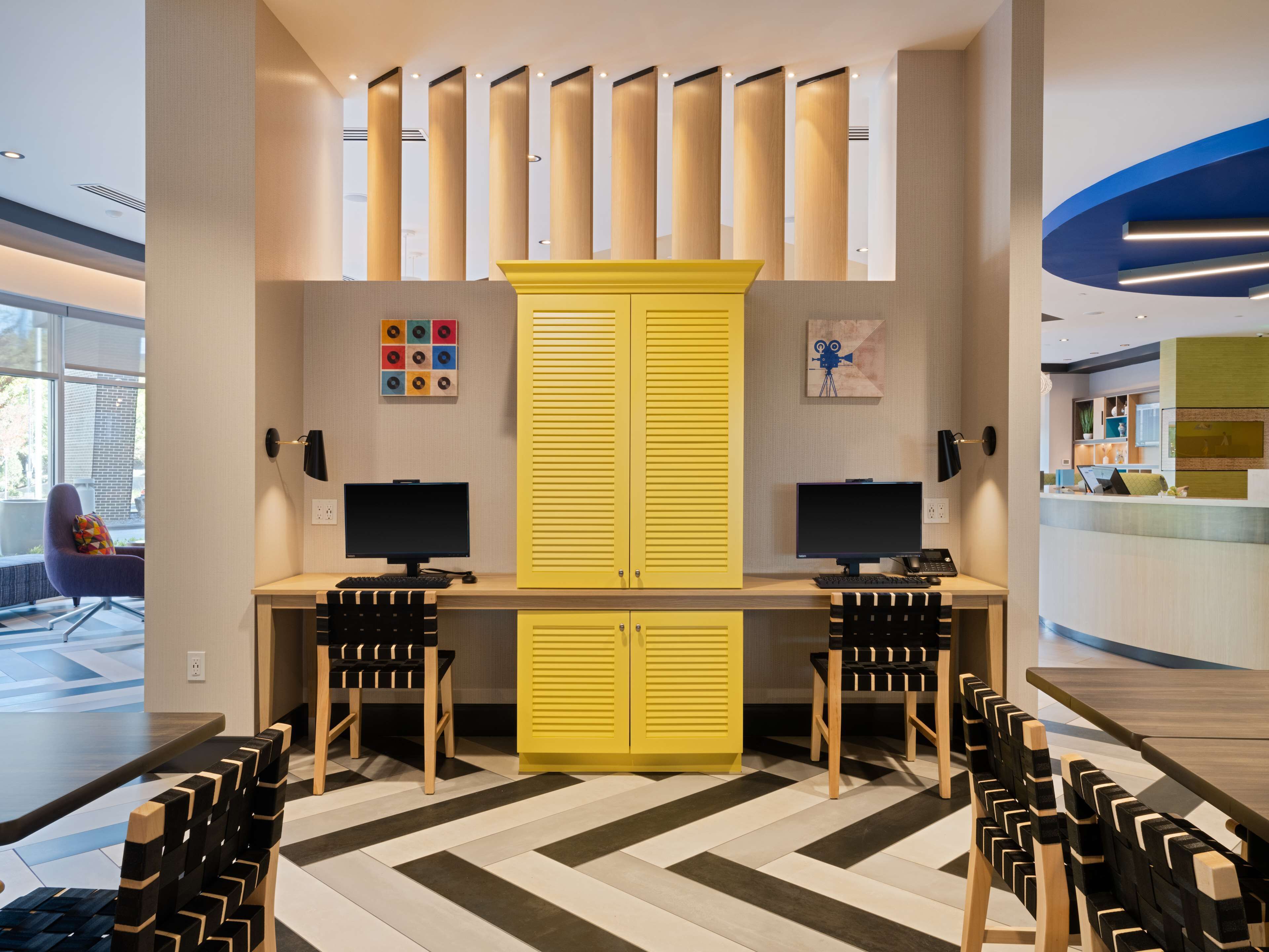 Photo - Home2 Suites By Hilton Atlanta Airport College Park