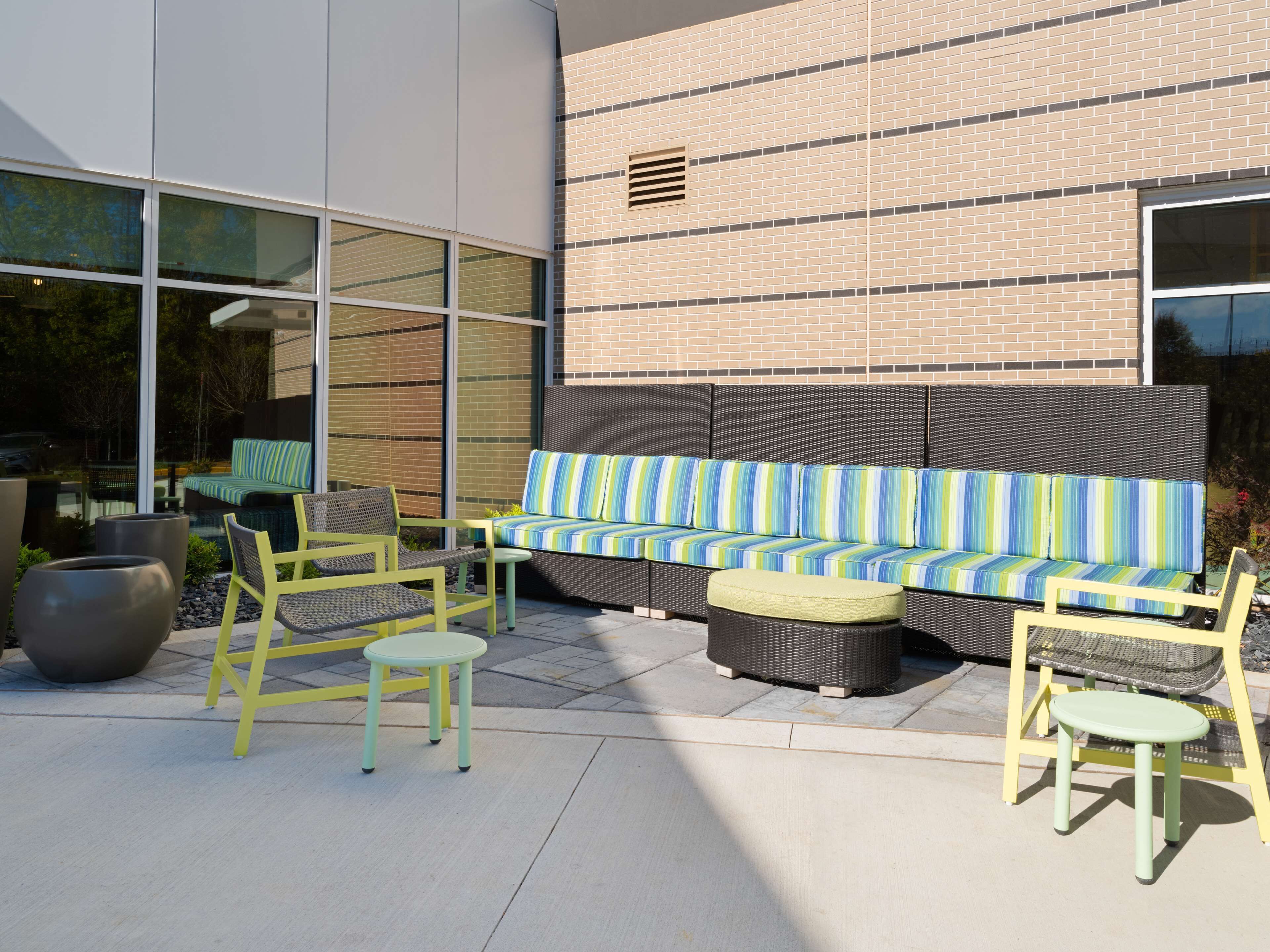 Photo - Home2 Suites By Hilton Atlanta Airport College Park