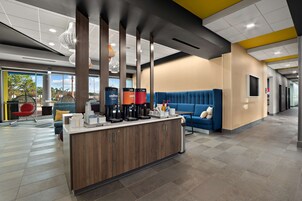 Desayuno bufé gratuito y diario