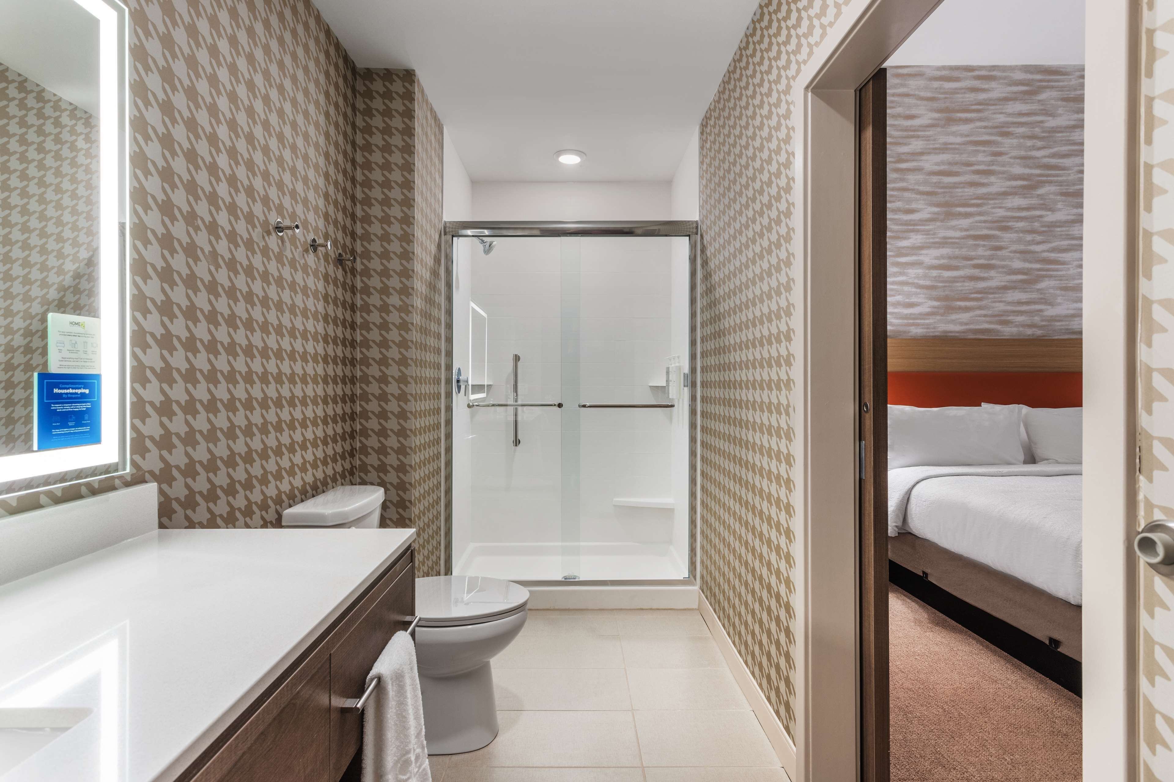 suite, 1 bedroom | bathroom shower