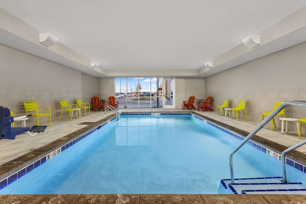 Una piscina cubierta