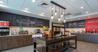 Hampton Inn Marianna I-10