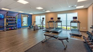 A gym with treadmills, a bench, and exercise balls. - Hampton Inn Marianna I-10 (Marianna)