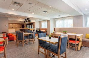 Reception - Hampton Inn Marianna I-10 (Marianna)