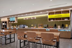 Free daily buffet breakfast