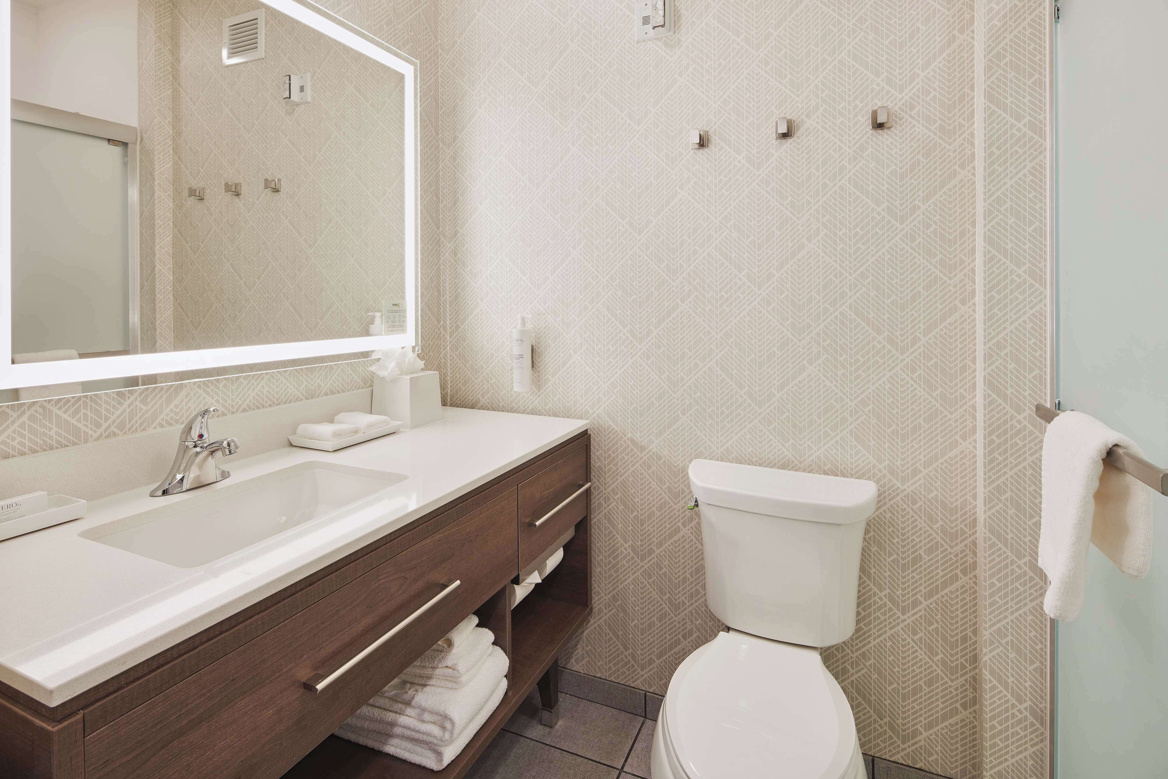 Photo - Home2 Suites By Hilton Sacramento At Csus