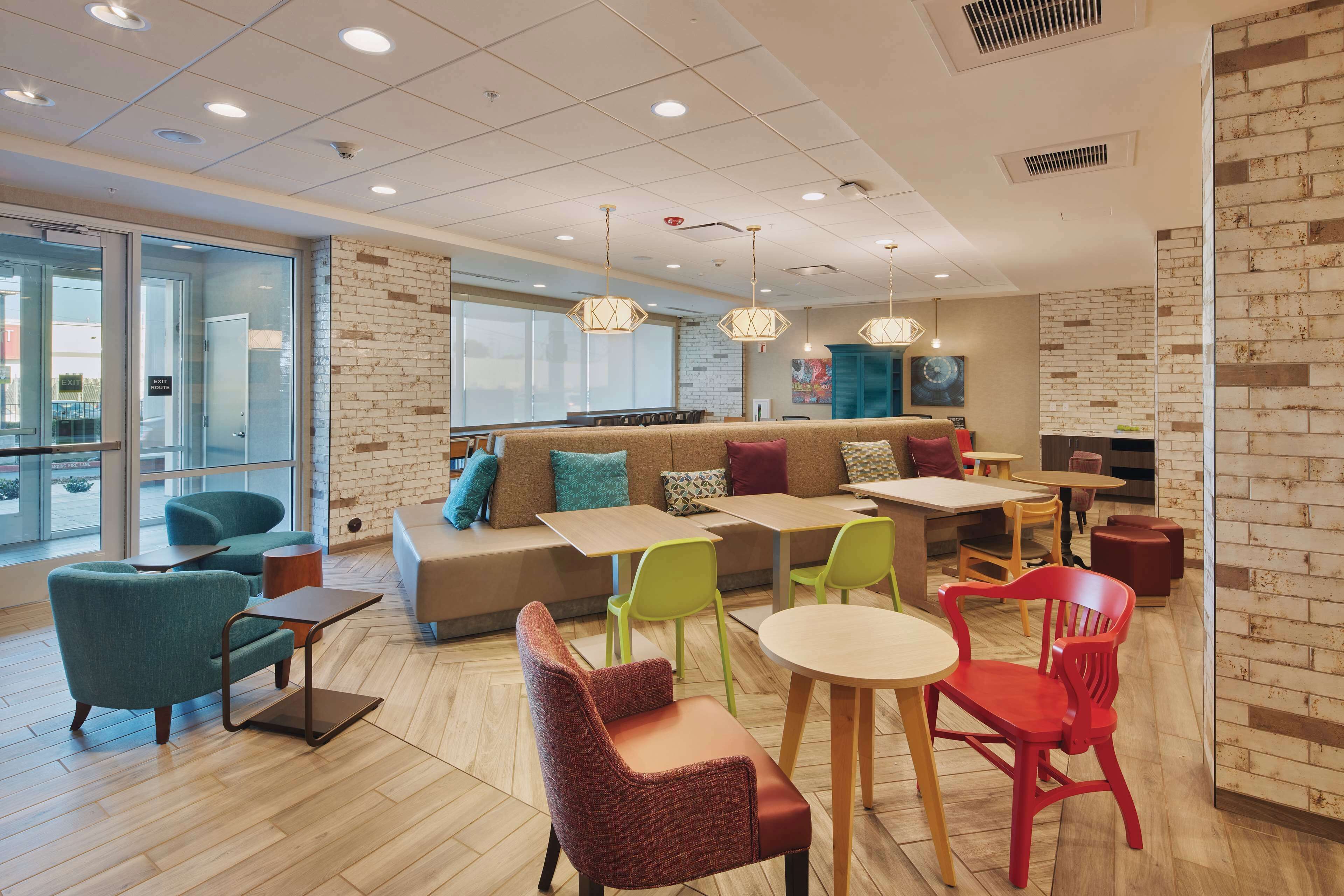 Photo - Home2 Suites By Hilton Sacramento At Csus