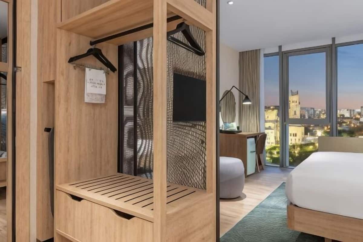 1 Schlafzimmer, Allergikerbettwaren, Zimmersafe, Schreibtisch