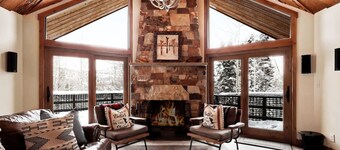 Mountain Haven • Sundance, Utah • Hot tub • Game room • Bunk room and kid`s loft • Deluxe beds and linens • Mountain Cabins Utah