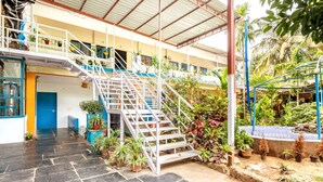 Ảnh chưa phân loại, 5 trong số 42 ảnh, nút
