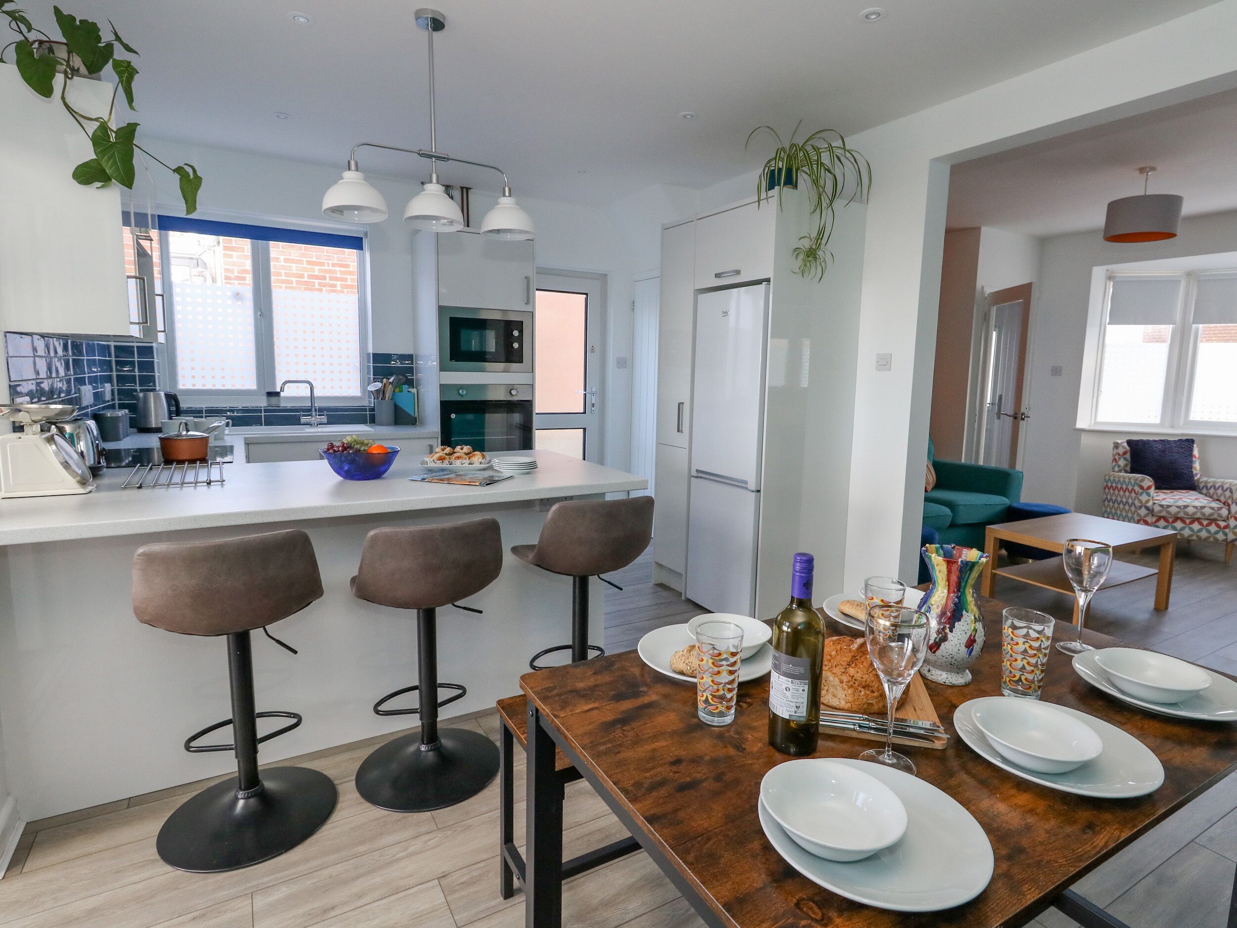 Fridge, dishwasher, electric kettle, toaster
