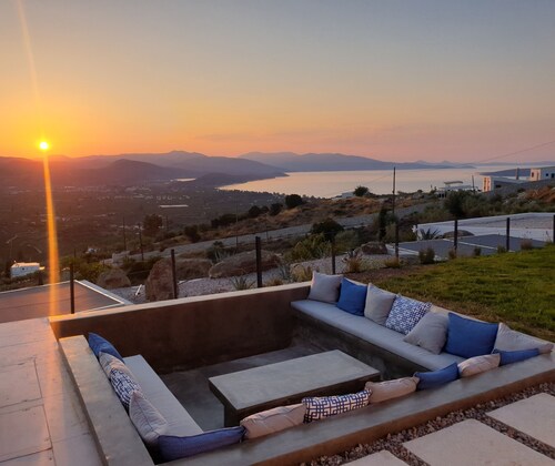 Nafplio Villa, private pool and sea view.