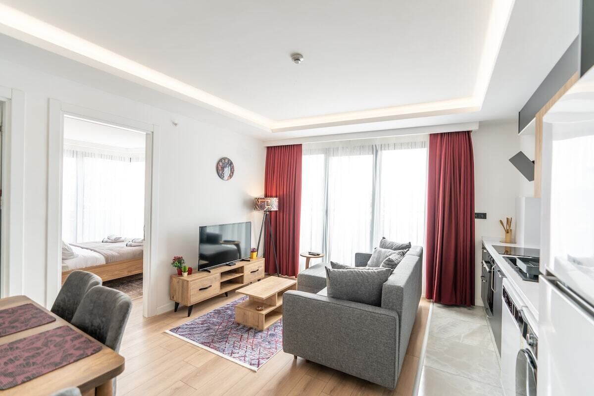 Relaxing Getaway: Serene 2BR Apt