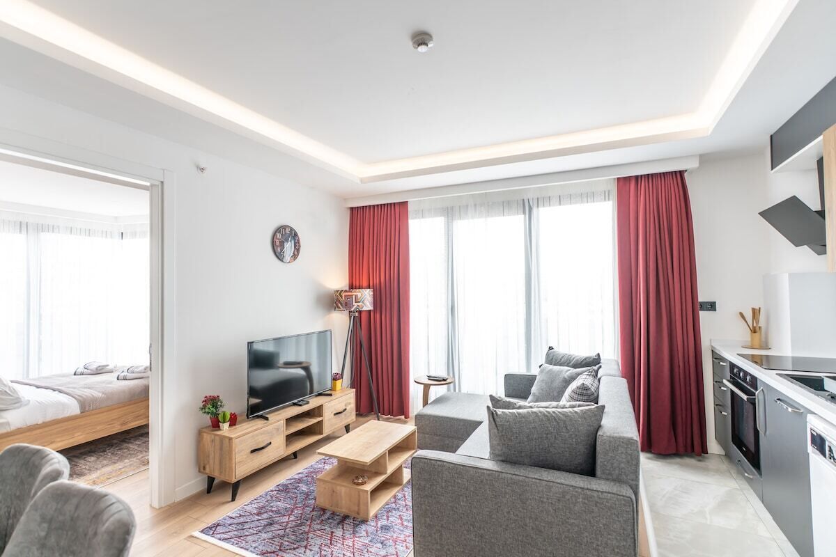 Relaxing Getaway: Serene 2BR Apt