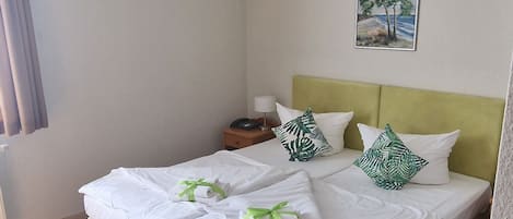 Dobbeltværelse | Individuel indretning, skrivebord, lydisolering, gratis Wi-Fi