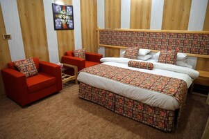 Deluxe Room | Soundproofing, free WiFi, bed sheets