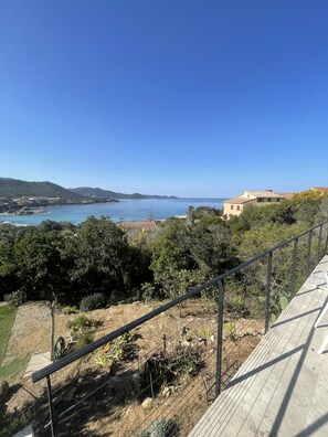Property grounds - Apartment 2 minutes from Ruppione beach (Pietrosella)