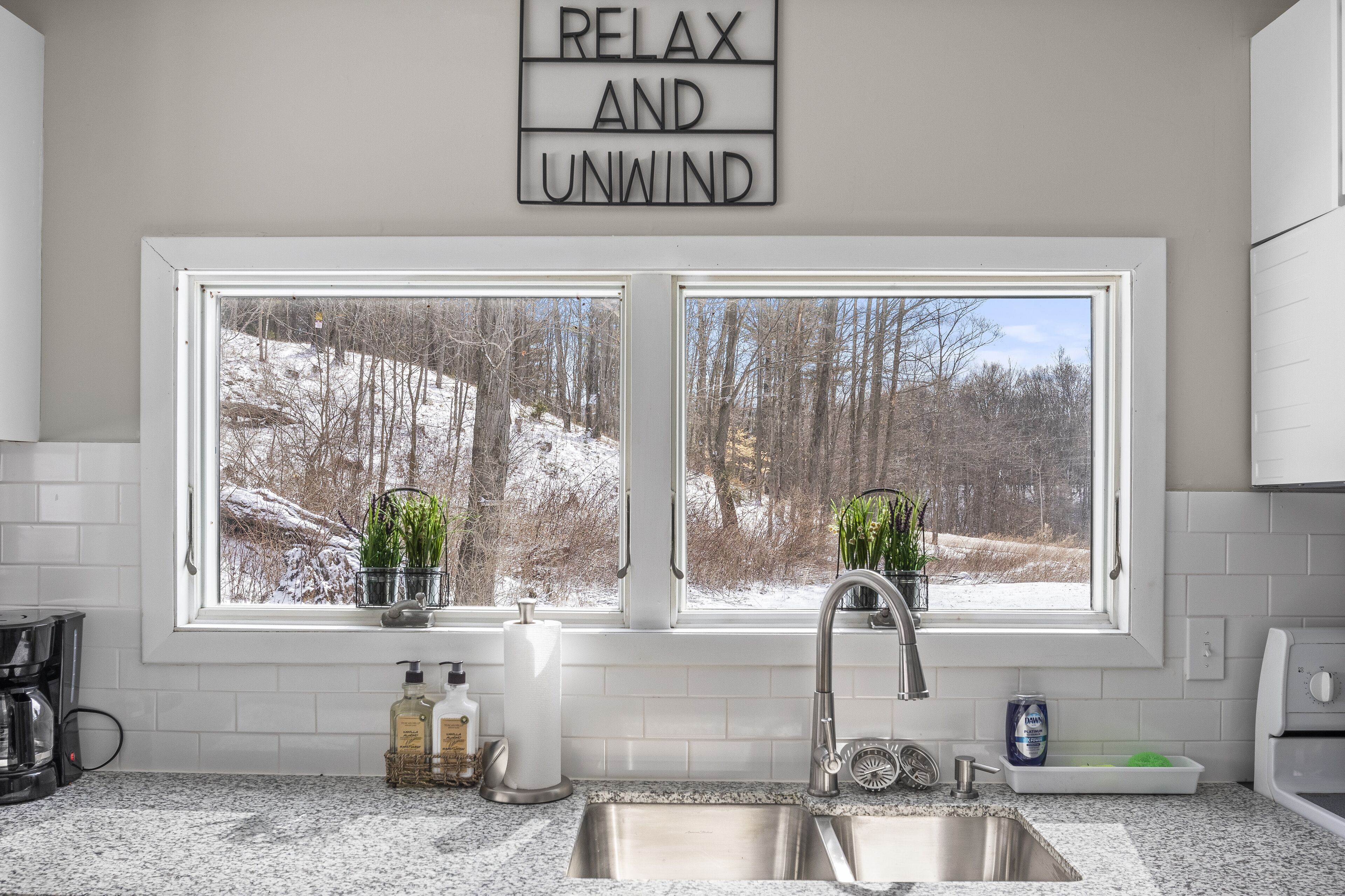 Hillside Cabin | Close to Naples | FLX Wineries