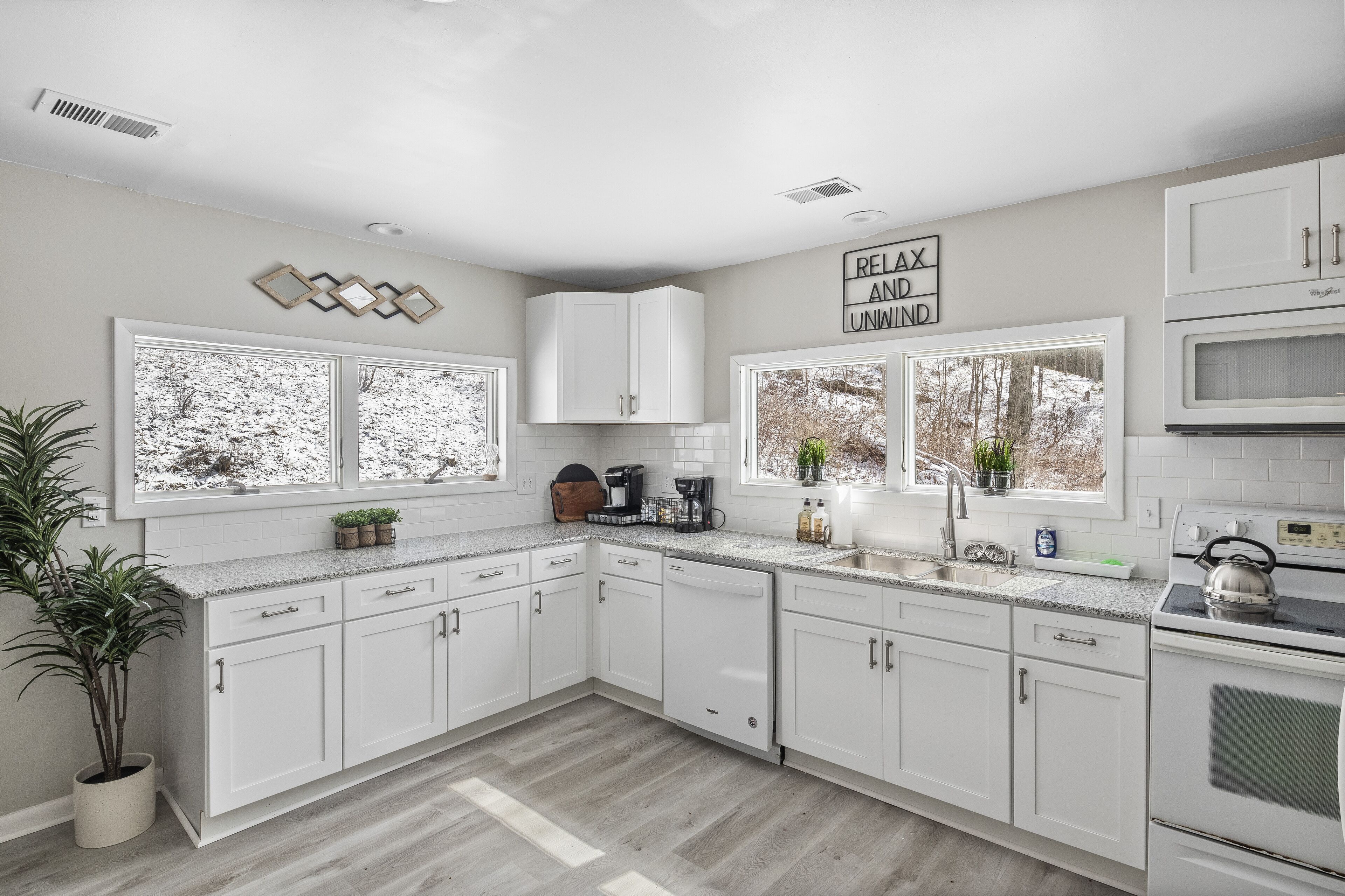 Hillside Cabin | Close to Naples | FLX Wineries