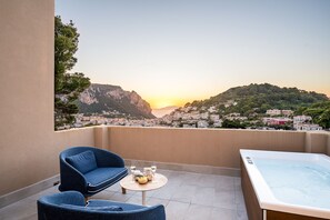 Deluxe Studio Suite, Terrace, Sea View | Terrace/patio - Villa Lia Hotel Capri (Capri)