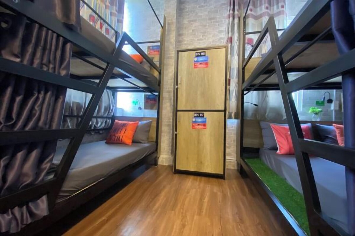 Ropa de cama hipoalergénica, edredón, wifi gratis y ropa de cama