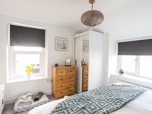 1 bedroom, individually decorated, individually furnished, free WiFi - The Nook (Criccieth)