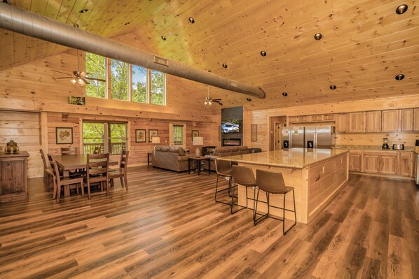 المنشأة من الداخل