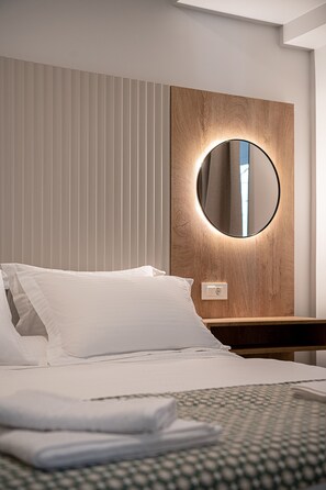 Executive-Apartment | Laptopgeeigneter Arbeitsplatz, Verdunkelungsvorhänge