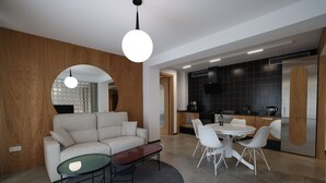 Two-bedroom Apartment | 전용 주방