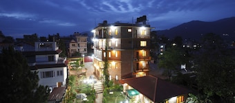 Royal Astoria Hotel