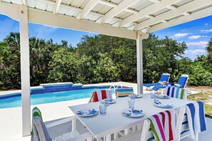 Pool - Welcome to Finder's Keepers! (St. George Island)