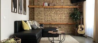 Elegant 1Br/Ba Apt in City Center w free parking