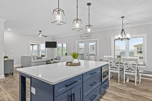Interior - Ocean View Home with Elevator/Pool (Forever Blue) (Pine Knoll Shores)