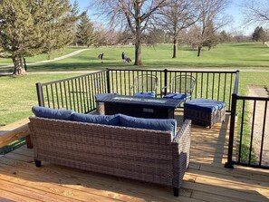 Property grounds - Enjoy golf course views with hot tub and fire pit. (Altoona)