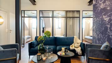 Elite penthouse | Individueel gedecoreerd, individueel gemeubileerd, geluiddichte muren