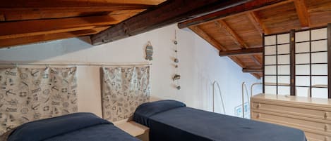 2 chambres, fer et planche Ă repasser, Wi-Fi gratuit, draps fournis