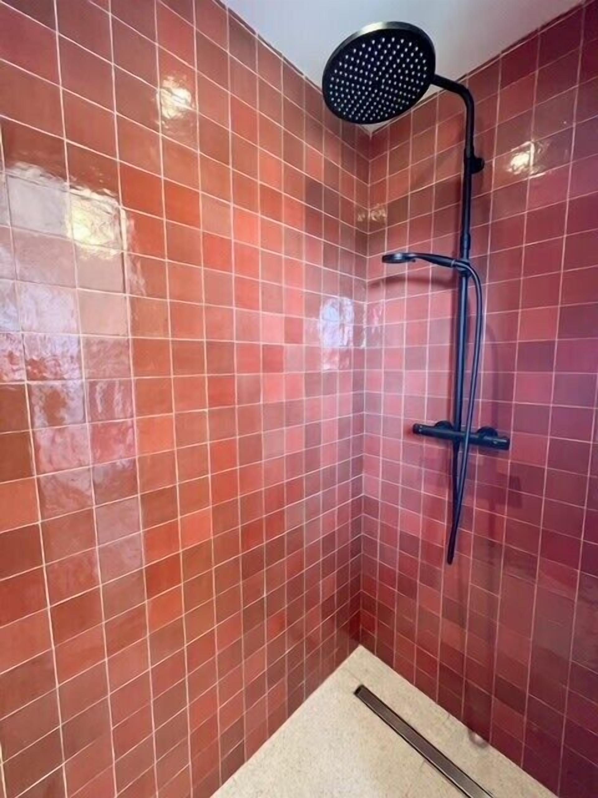 A la campagne villa avec piscine